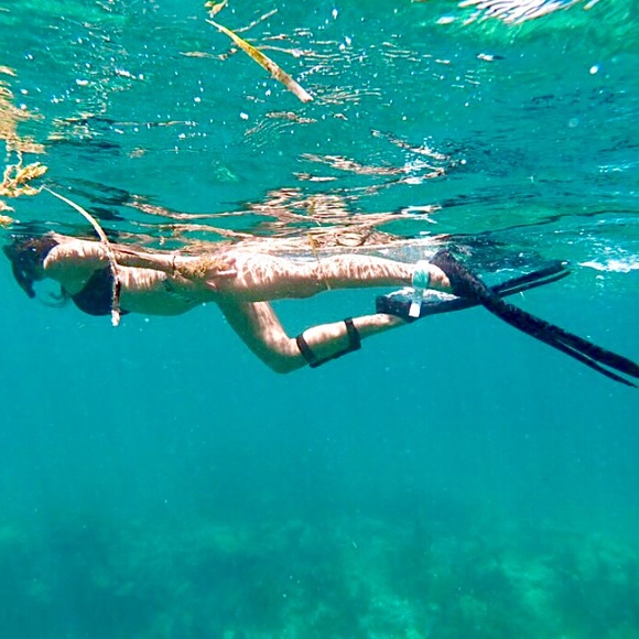 🌺Welcome To My Closet🌺 - Picture 7 of 12